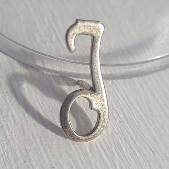 Cursive Script Letter "T" Monogram Vintage Lapel Pin Tie Tack Brooch - Picture 2 of 5